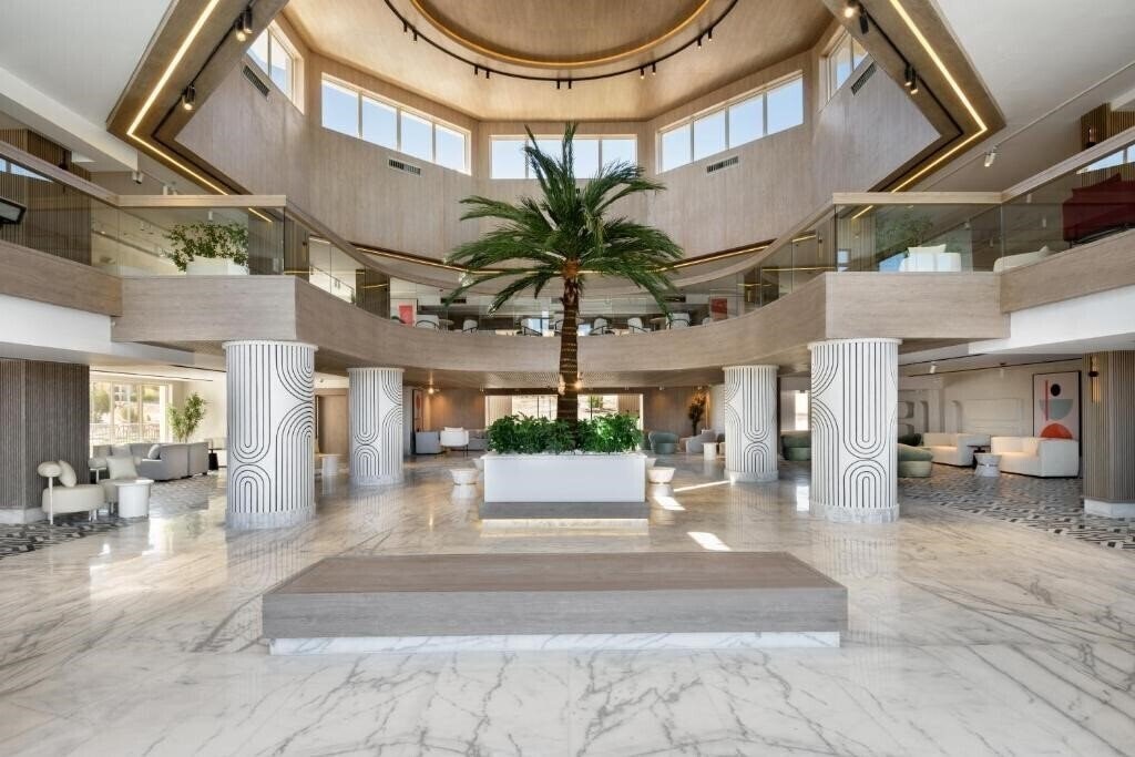 Готель Flow Spectrum Resort 4*