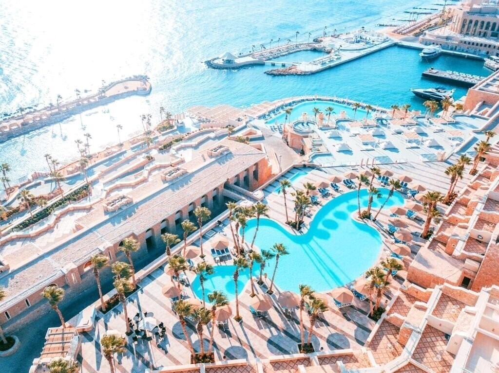 Отель Pickalbatros Citadel Resort Sahl Hasheesh (ex. Albatros Citadel Sahl Hasheesh, Citadel Azur Resort) 5*