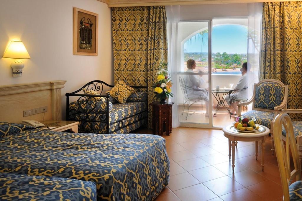 Hotel Domina Coral Bay King's Lake 5*