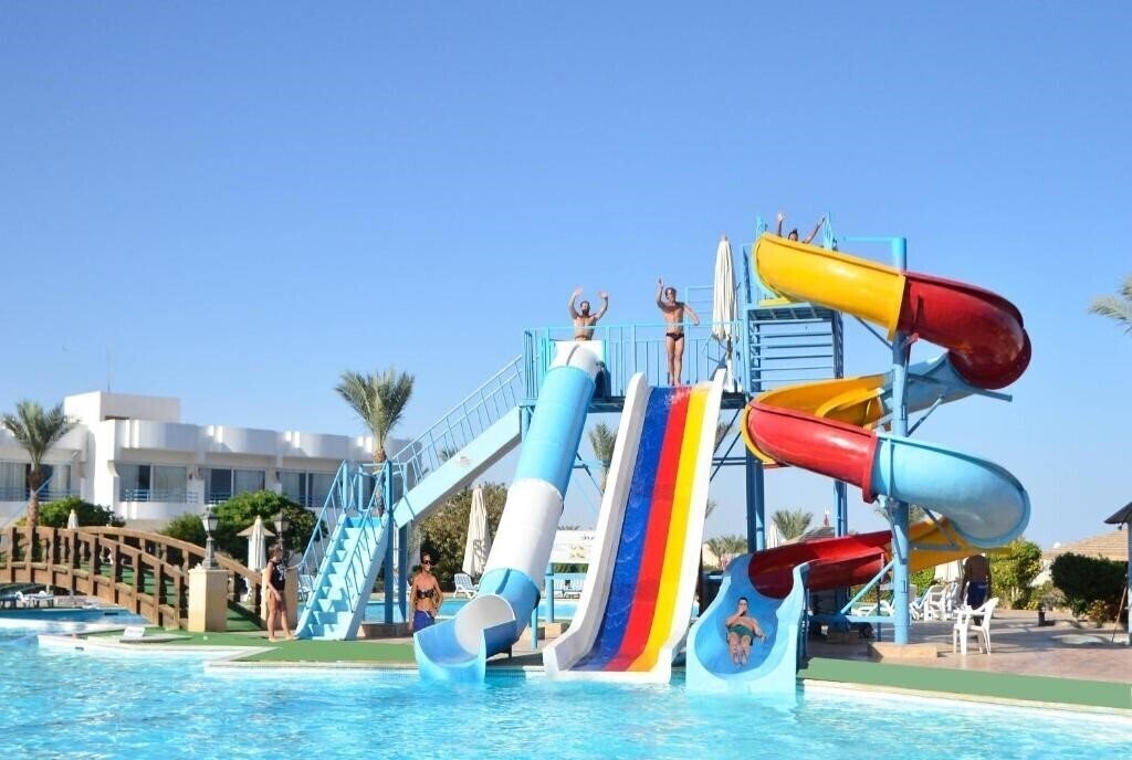 Готель Queen Sharm Resort (ex. Vera Club Queen Sharm Beach) 4*