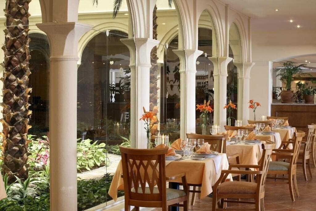 Zdjęcie Baron Palms Resort 5*