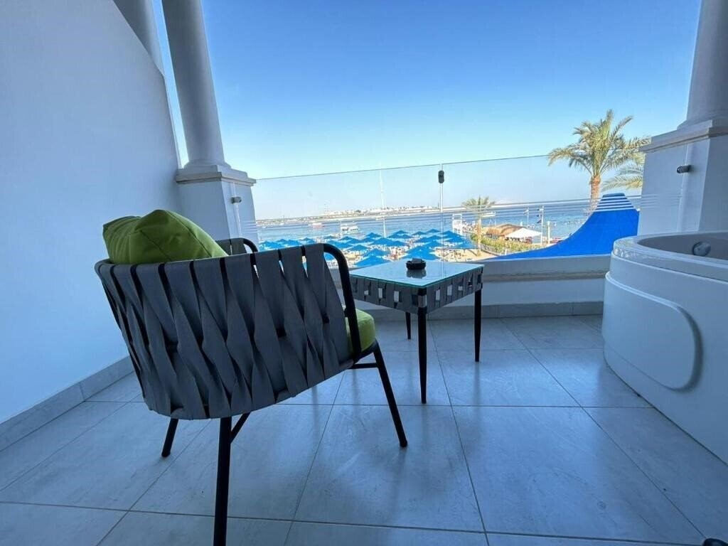 Zdjęcie Naama Bay Suites & SPA 5*