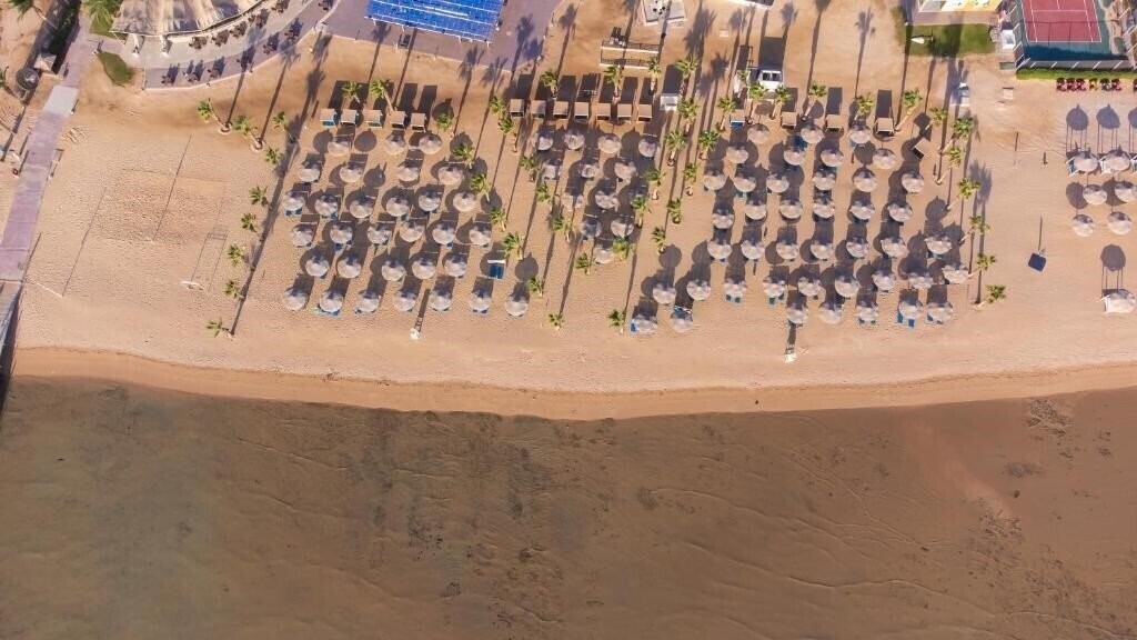 Zdjęcie Amwaj Beach Club Resort (ex. Amwaj Blue Beach Resort, Pickalbatros Beach Club) 4*