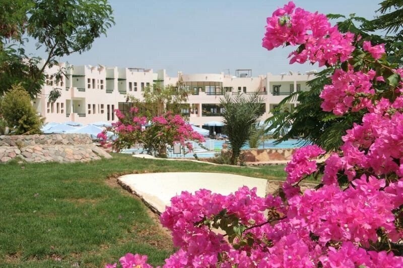 Отель Sol Y Mar Sea Star Resort 4*