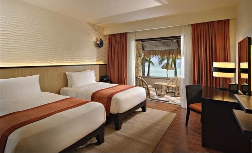 Zdjęcie South Palms Resort Panglao 4*