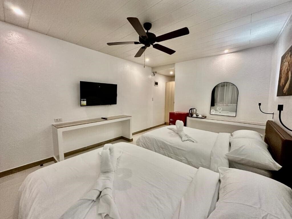 Zdjęcie Calypso Beach & Dive Resort 3*