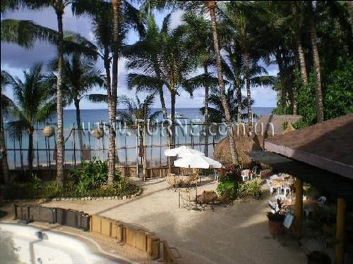 Готель Microtel Inn And Suites Boracay 3*