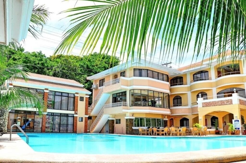 Hotel Boracay Holiday Resort 3*