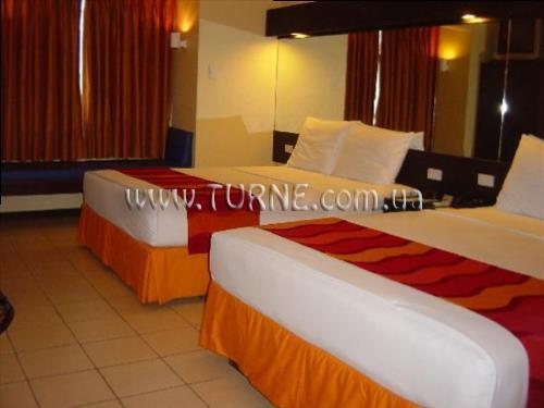 Готель Microtel Inns & Suites 3*