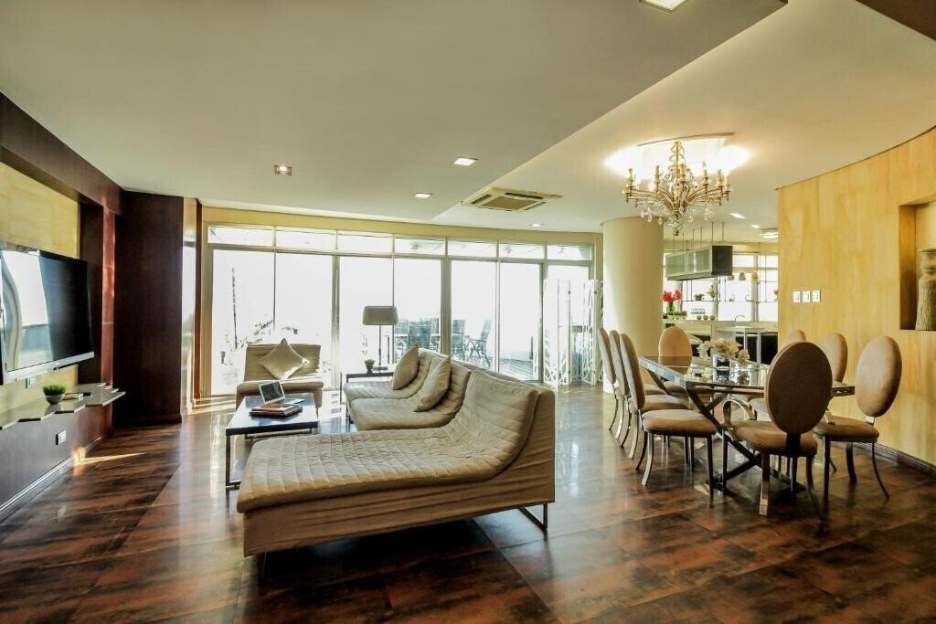 Картинка Greenhills Elan Hotel Modern 3*