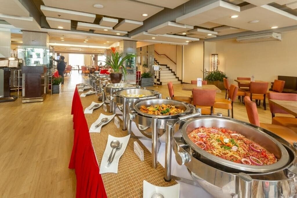 Фотографія Microtel Mall of Asia Manila 3*