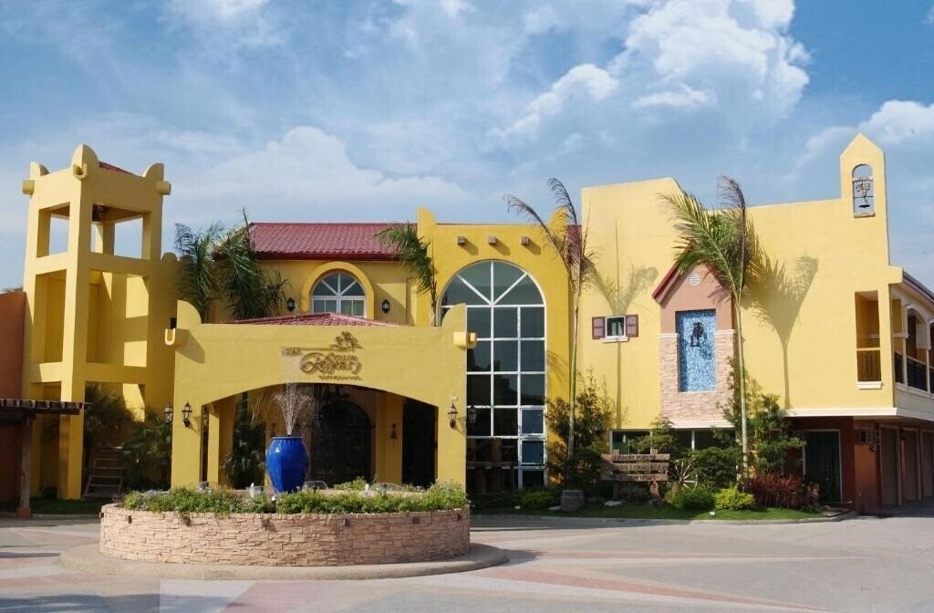 Zdjęcie Crown Regency Residences Davao 4*