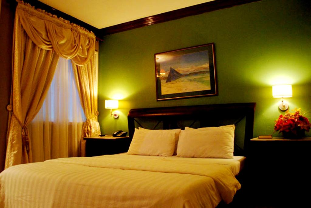 Отель Cebu Business Hotel 3*