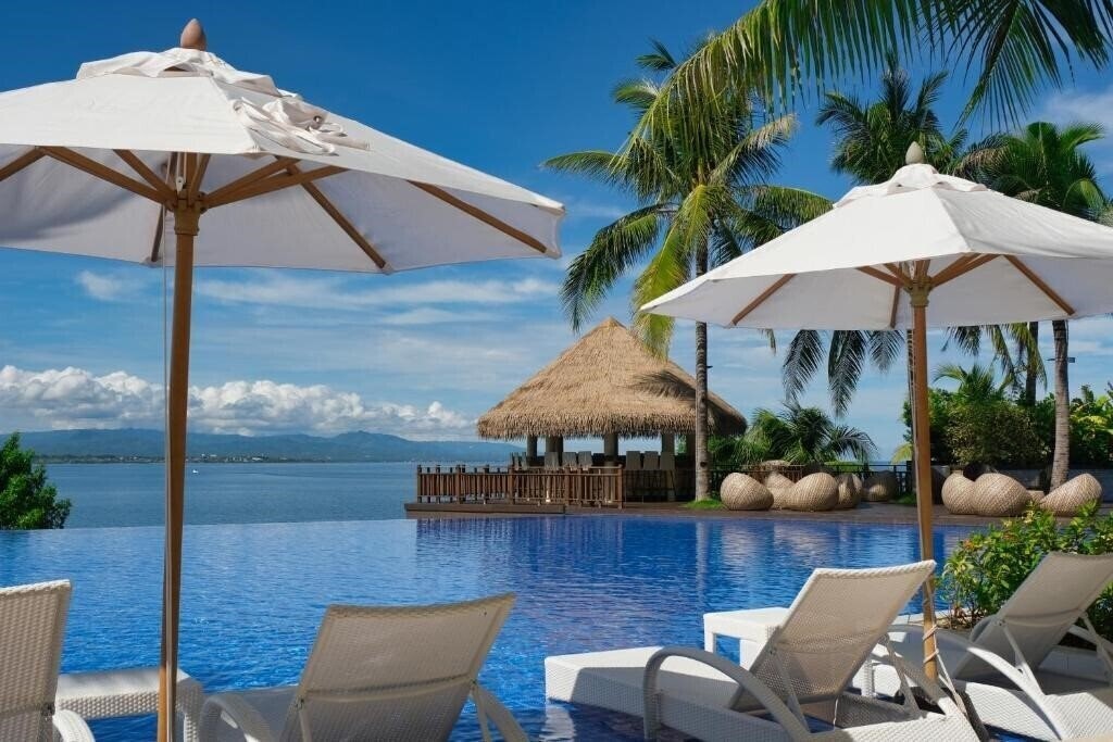 Готель Dusit Thani Mactan Cebu Resort 5*