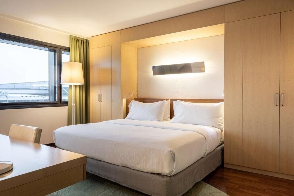 Зображення Hilton Helsinki-Vantaa Airport 5*