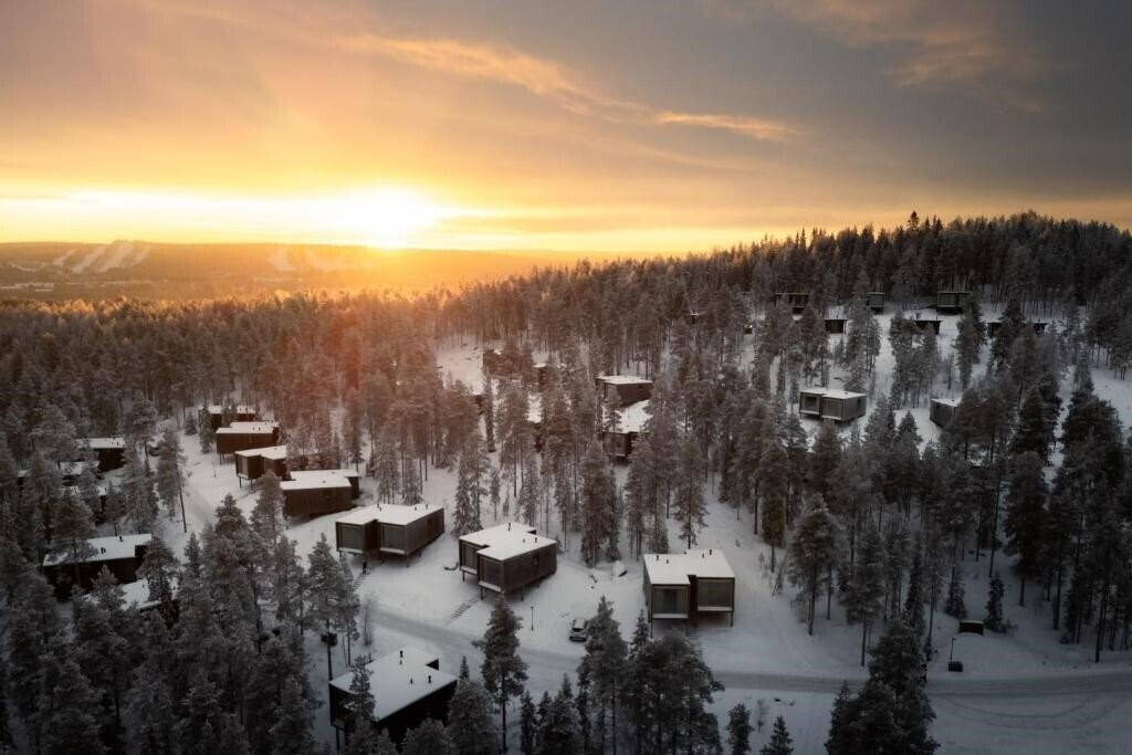 Отель Arctic Treehouse Hotel 4*