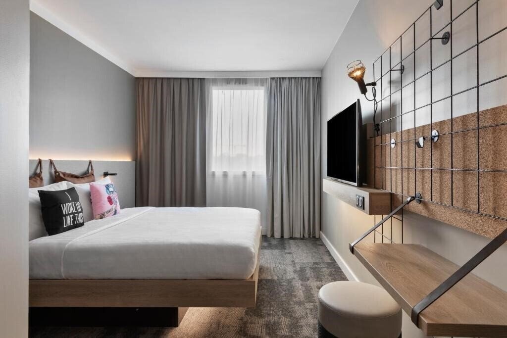 Obraz Moxy Amiens 3*