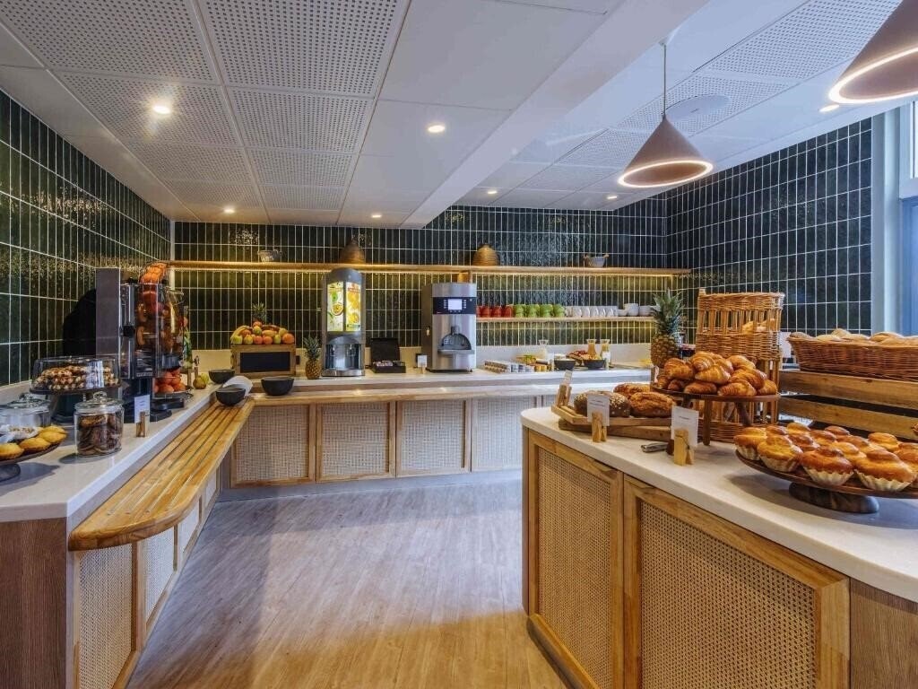 Картинка Ibis Styles Antibes 3*