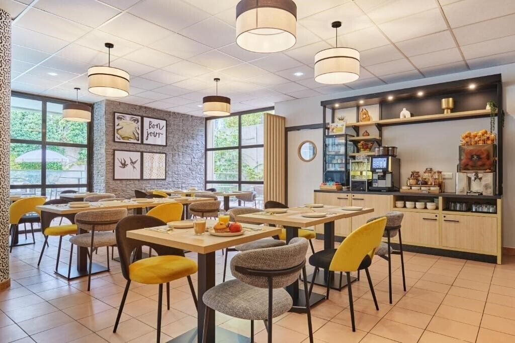 Obraz Appart Hotel Odalys City Signature Aix en Provence Les Floridianes (ex. Appart'Hotel Odalys City Les Floridianes) 4*