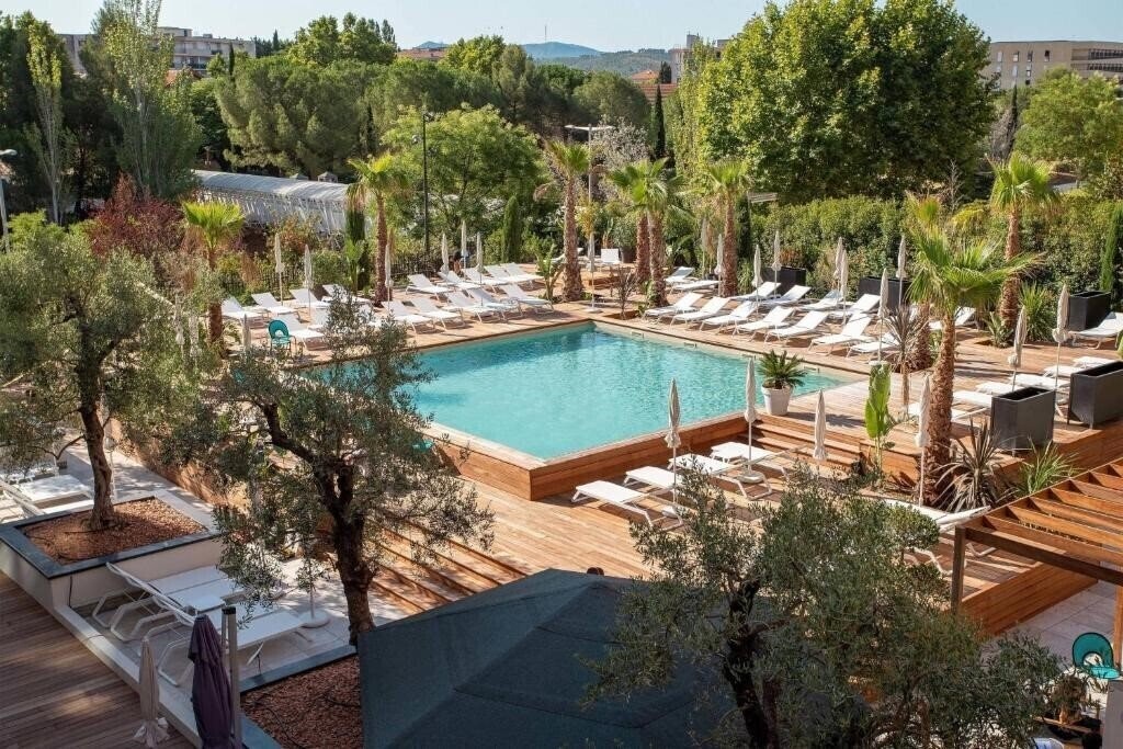 Hotel Renaissance Aix-en-Provence (ex. Hotel Renaissance Aix-en-Provence) 5*