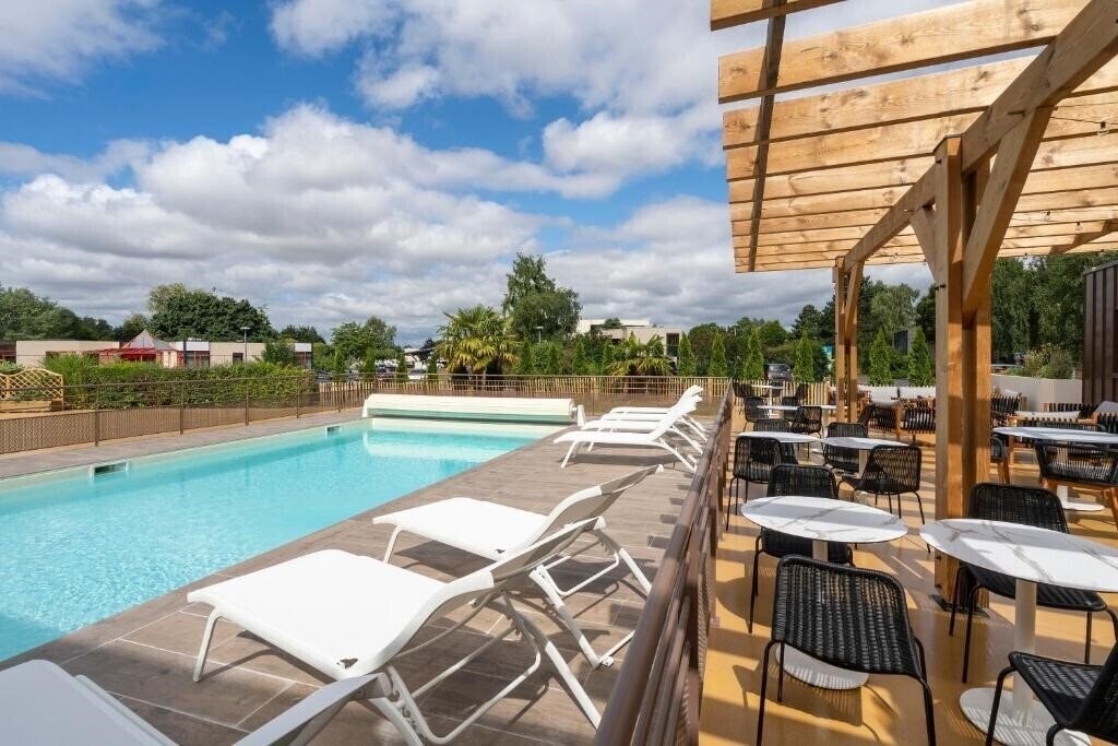 Zdjęcie Sure Hotel by Best Western Caen Memorial (ex. Hotel Caen Memorial, Caen Memorial Hotel) 3*