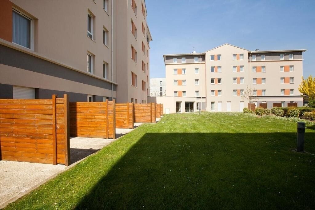 Hotel Sejours & Affaires Caen Le Clos Beaumois (ex. Stays & Business Caen Le Clos Beaumois) 2*