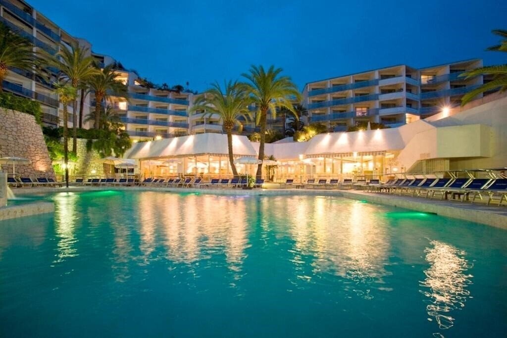 Готель Novotel Cannes Montfleury 4*