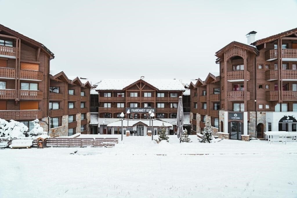 Zdjęcie Fahrenheit Seven Courchevel 4*