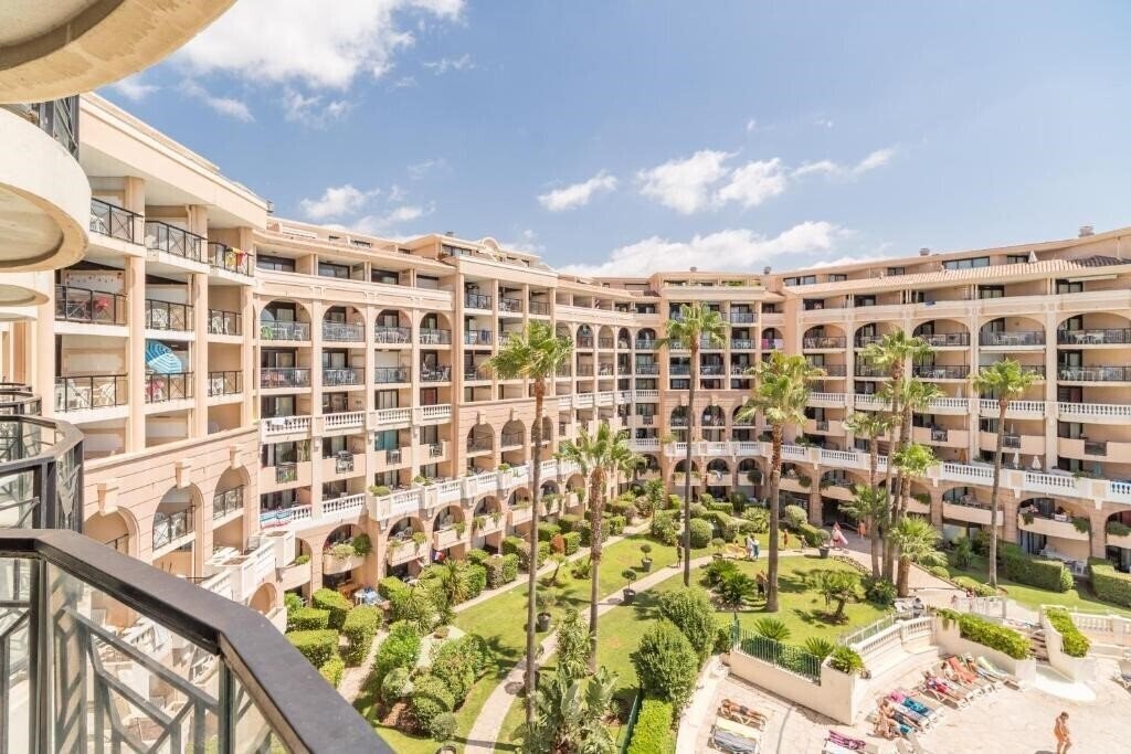 Фотографія Pierre & Vacances Residence Cannes Verrerie 2*