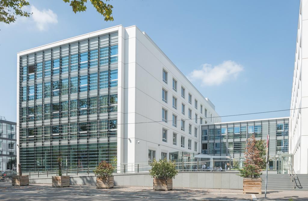Готель Hotel Lyon-Ouest 3*
