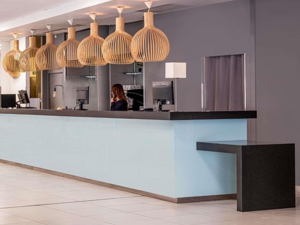 Zdjęcia Holiday Inn Express Marseille Saint Charles 3*