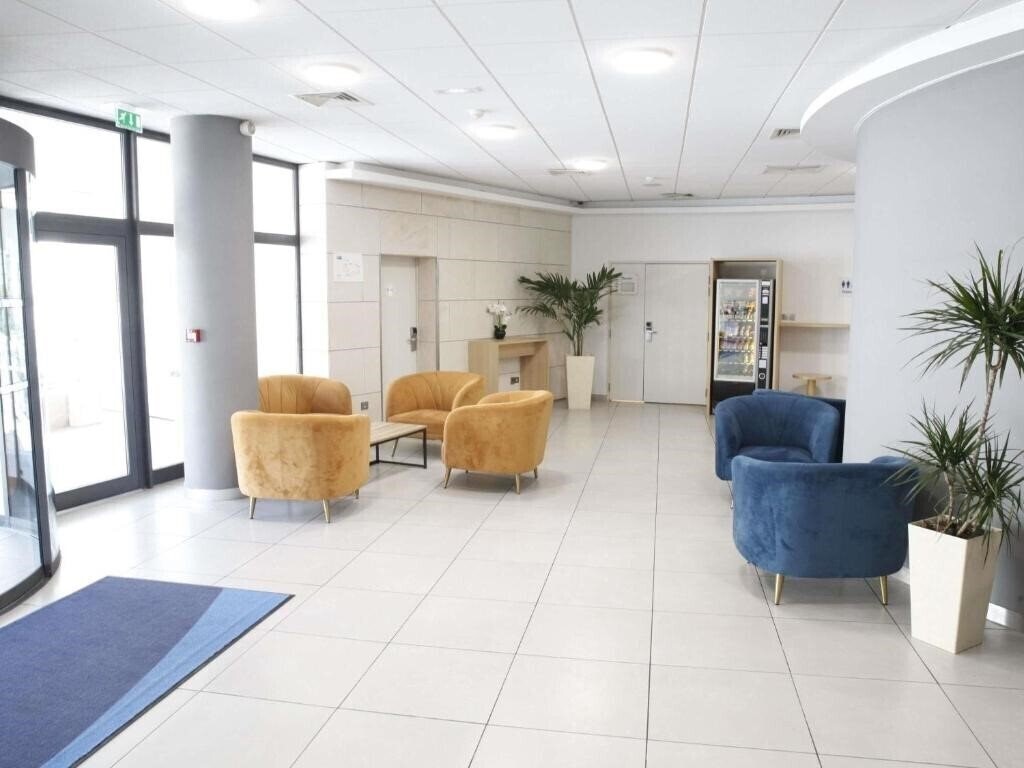 Zdjęcie Holiday Inn Express Marseille Saint Charles 3*