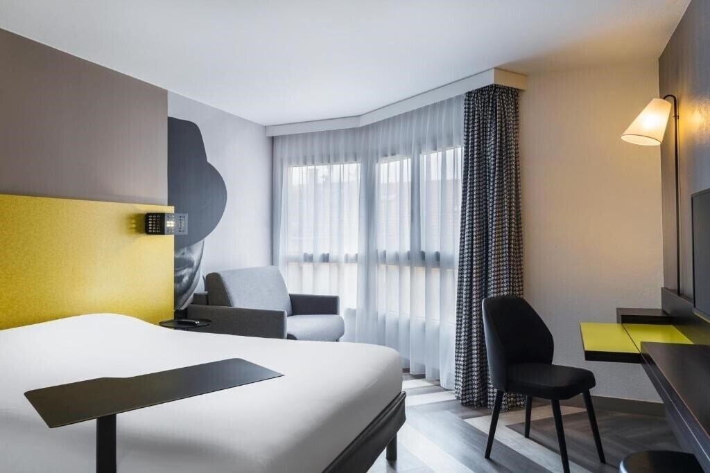 Фото Ibis Styles Nice Vieux Port 3*