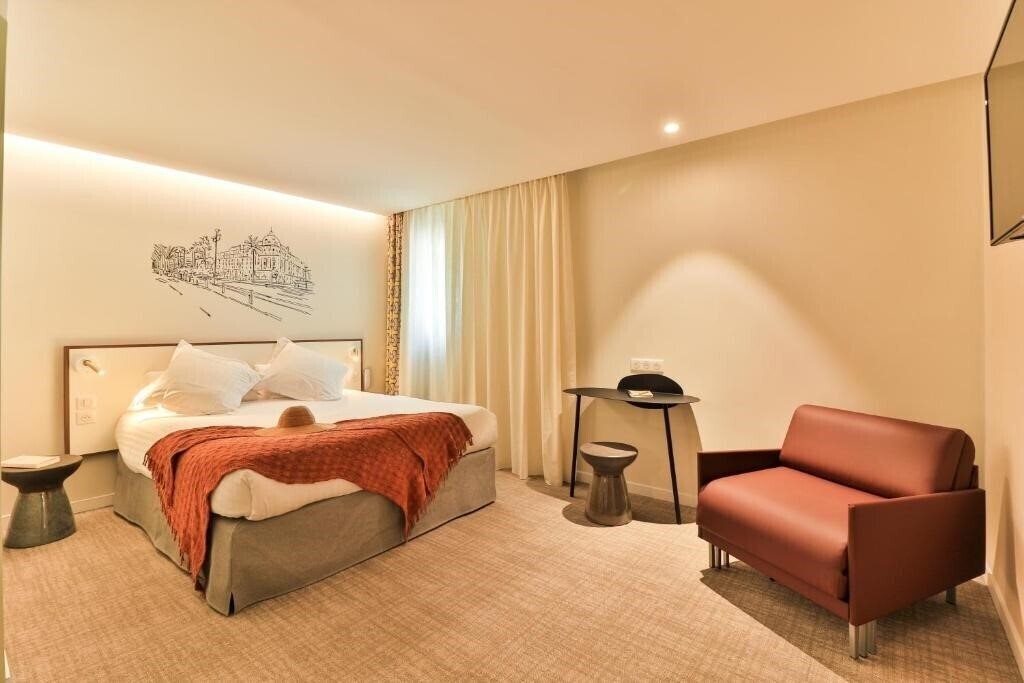 Фото Hotel du Pin Nice Port 3*