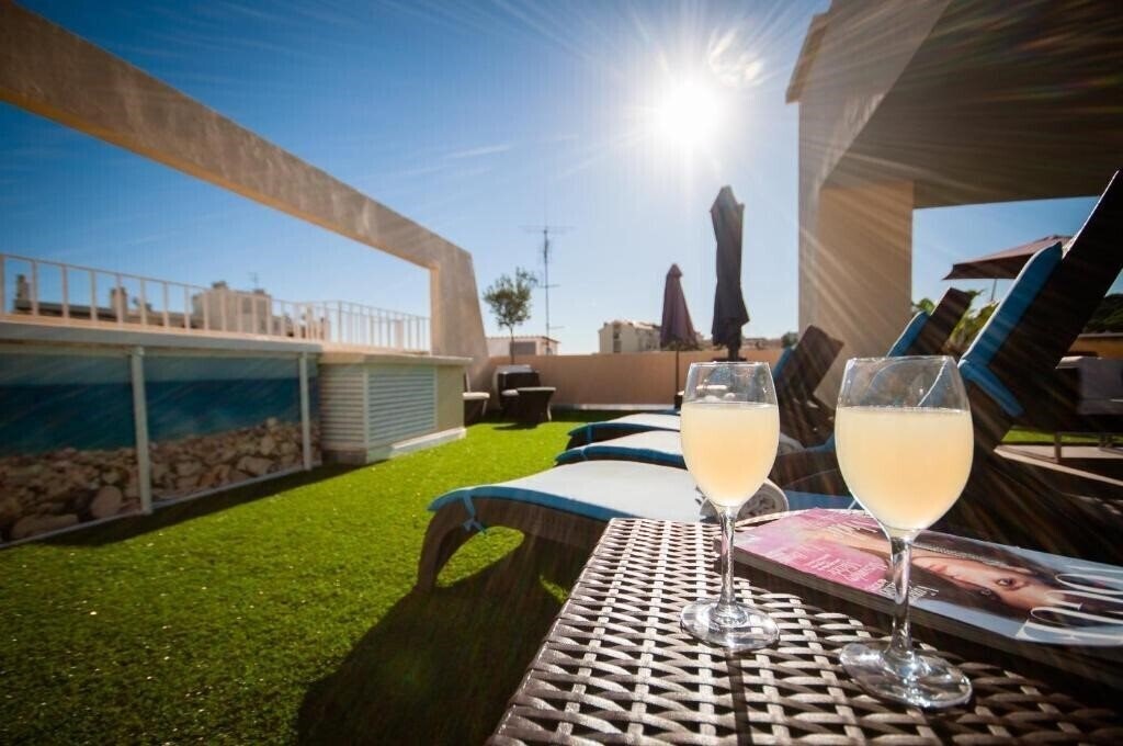 Zdjęcie Residhome Nice Promenade 3*