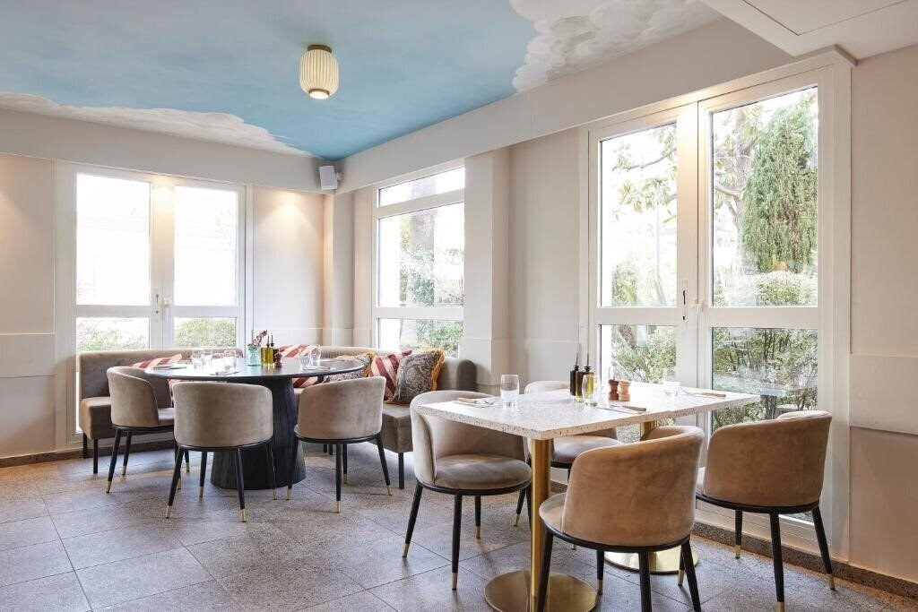 Фото Hotel Restaurant Isidore Nice Ouest 2*