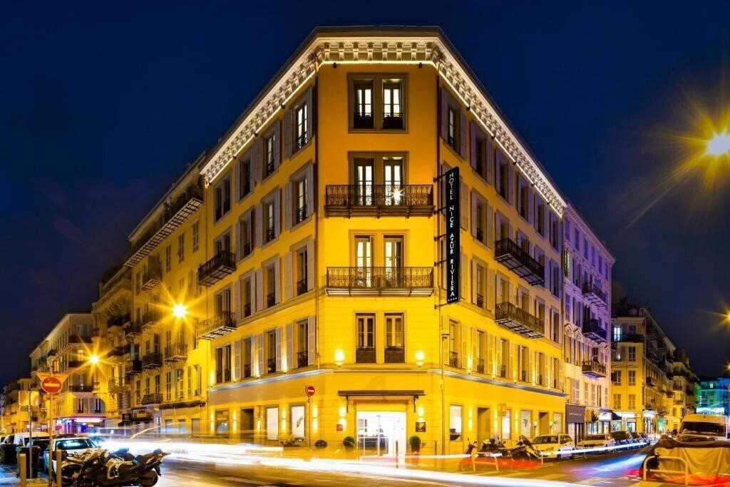 Отель Hotel Nice Azur Riviera 4*
