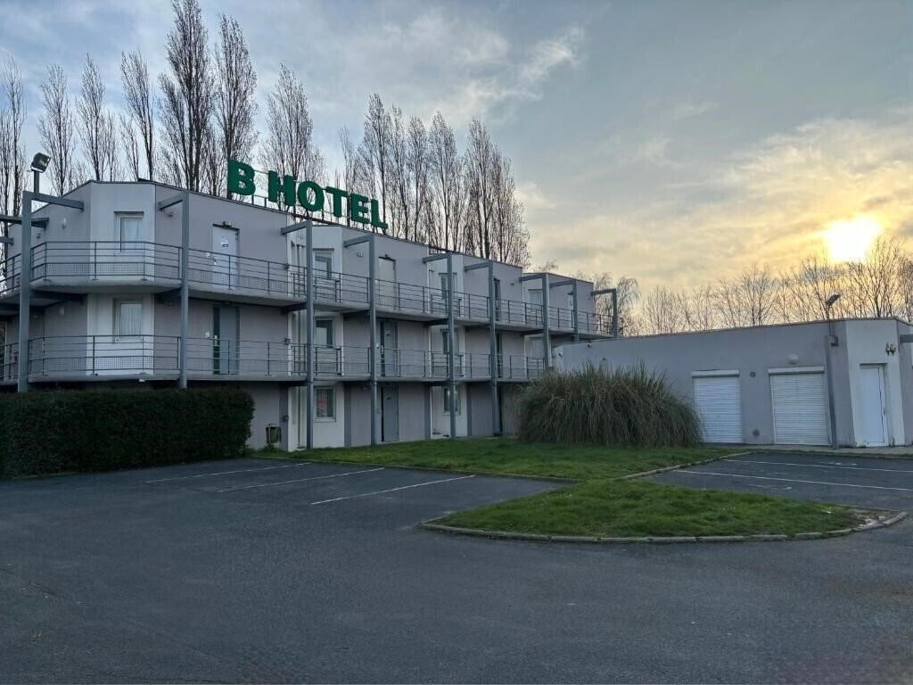 Готель B Hotel Caen Mondeville (ex. BHotel Caen Mondeville, Brit Hotel Caen Est) 2*