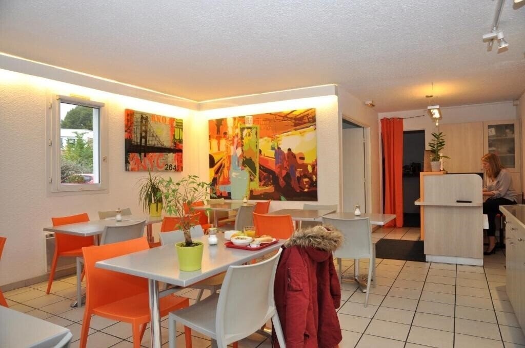 Зображення B Hotel Caen Mondeville (ex. BHotel Caen Mondeville, Brit Hotel Caen Est) 2*