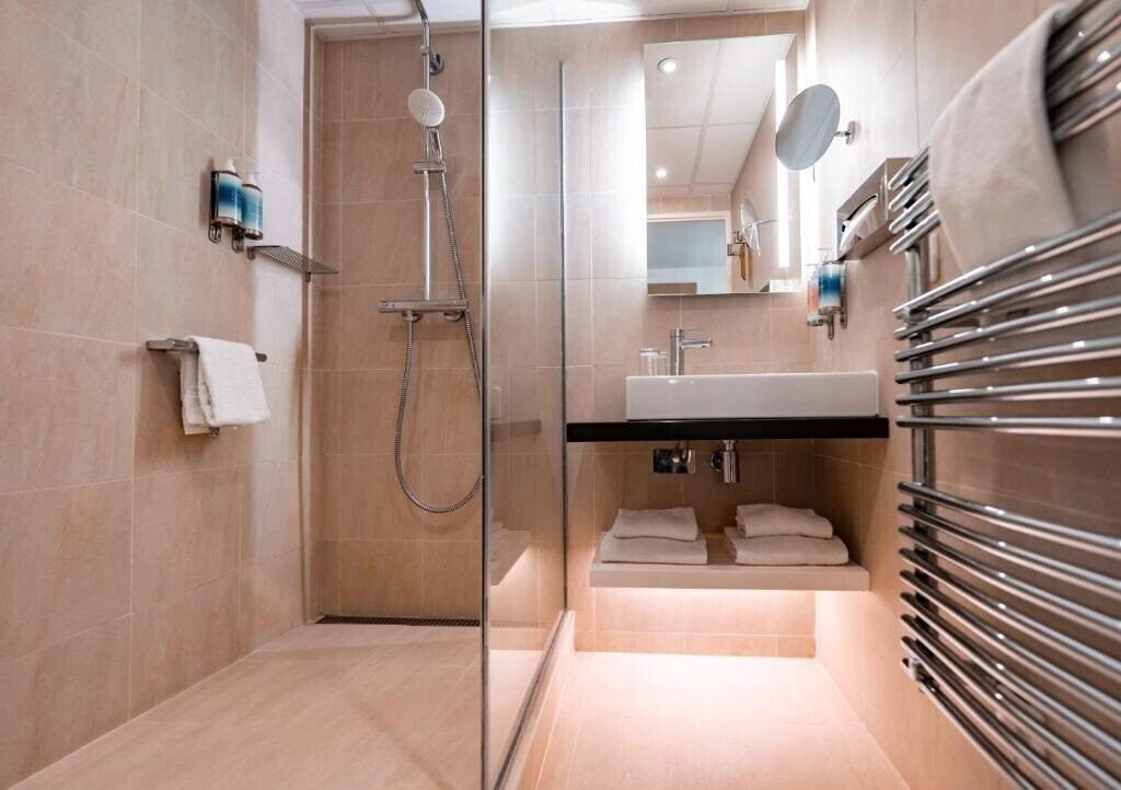 Zdjęcie Hotel Thalazur Ouistreham (ex. Hotel & SPA Riva Bella) 4*