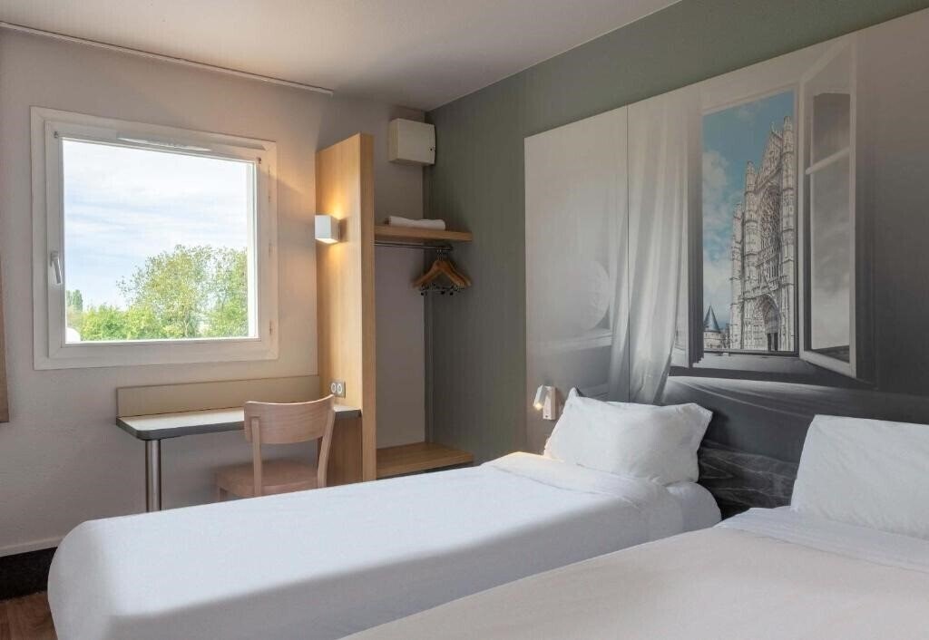 Zdjęcia B&B Hotel Beauvais 2*