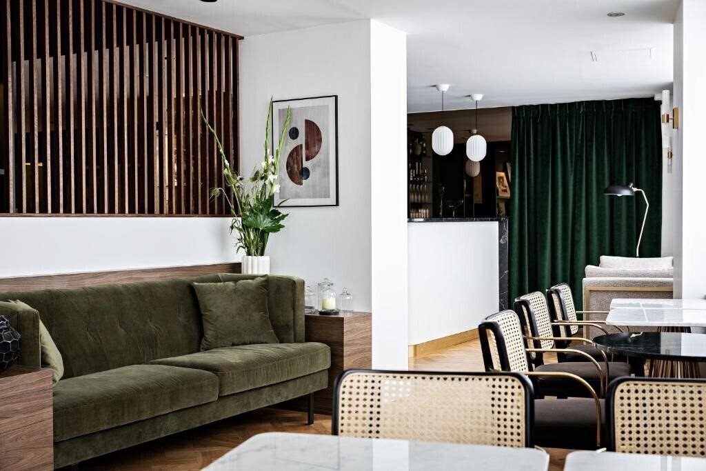 Картинка Holiday Inn Paris Elysees 4*