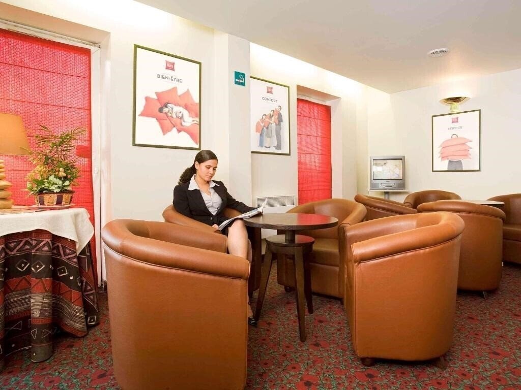 Hotel Ibis Bourget 2*