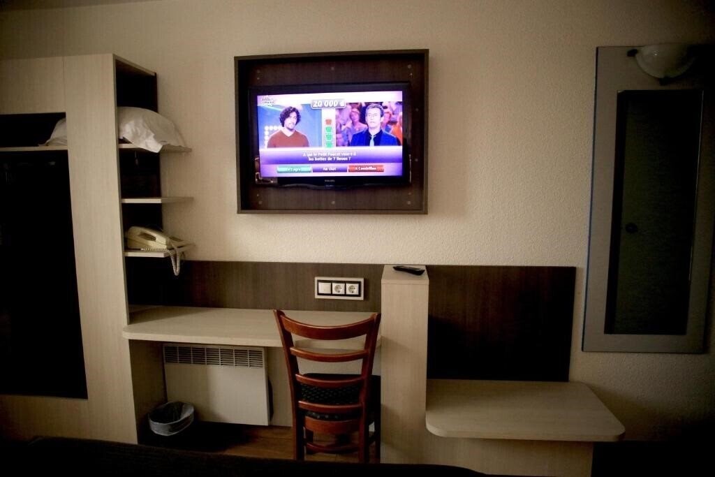 Картинка Euro Hotel Orly-Rungis 3*