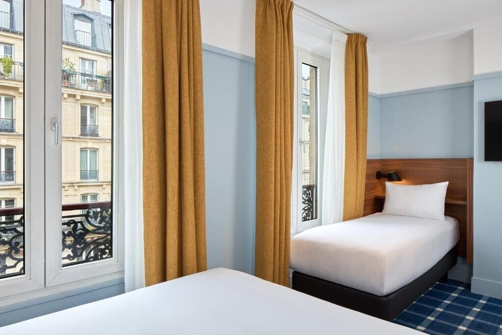 Готель Timhotel Paris Gare du Nord (ex. Kyriad Paris X Gare du Nord) 3*