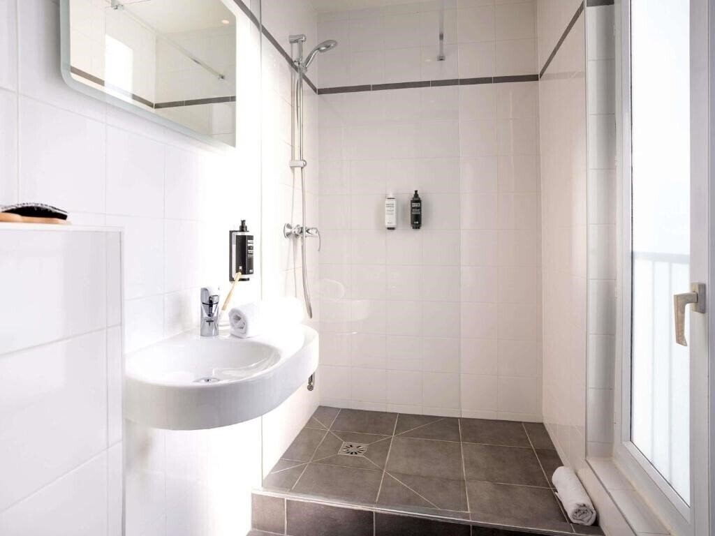 Картинка Modern Montmartre 2*