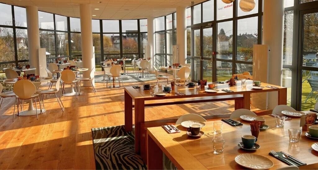 Obraz Residhome Neuilly Bords De Marne 3*