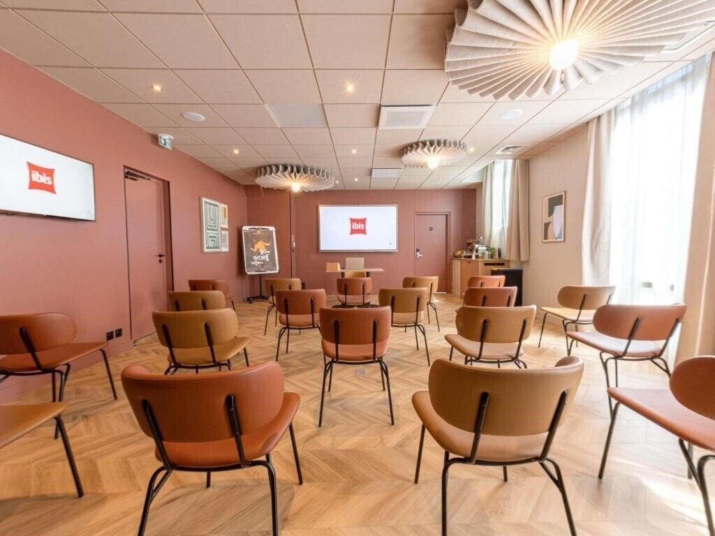 Изображение Ibis Paris Gare Du Nord Chateau Landon 10eme 3*