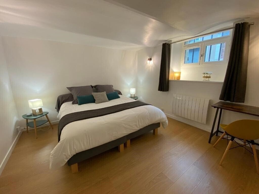 Zdjęcie L' Interlude 3*