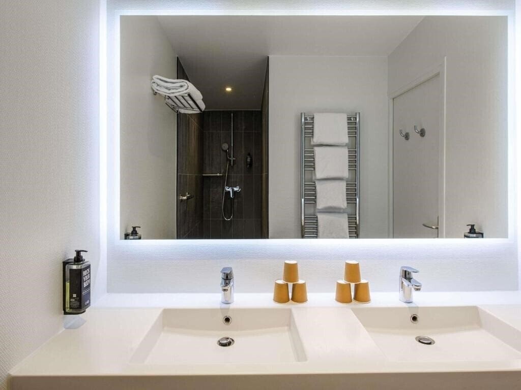 Zdjęcie Ibis Paris Canal Saint Martin 3*